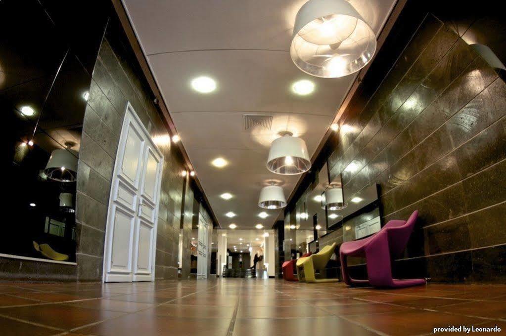 Hotel Le Saint Denis ภายใน รูปภาพ